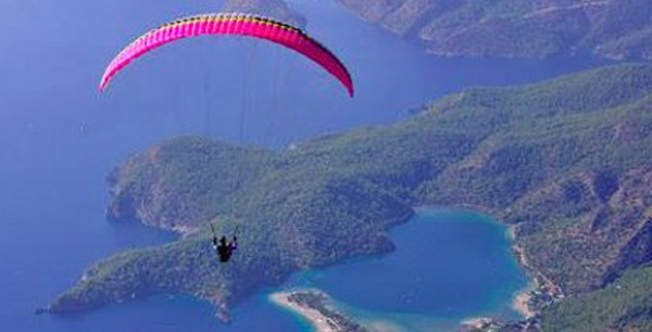 Parte l’edizione 2015 del volo in parapendio sulle coste calabresi