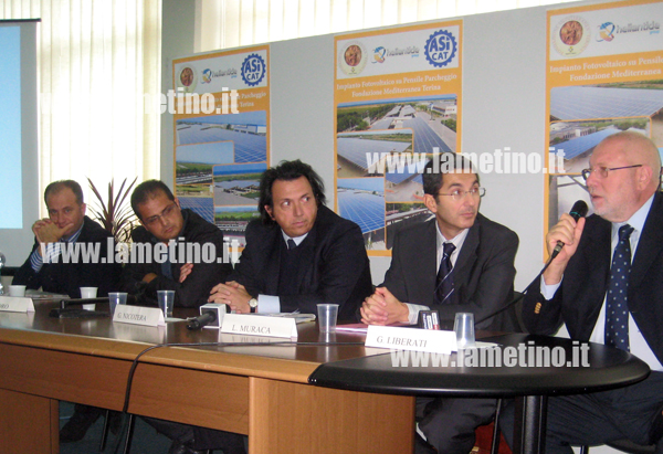 parcheggio-fotovoltaico-area-industriale-2