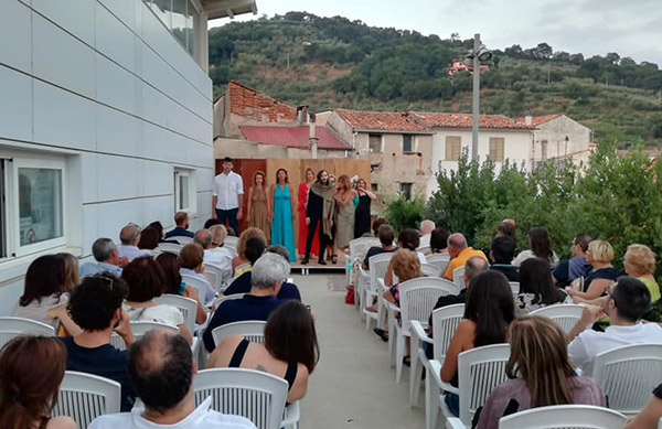 Lamezia: storie d'immigrazione e barconi alla deriva, in scena "AssolidAmuri" al Parco Tramonte e Cristiano