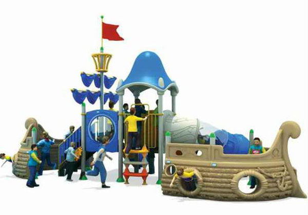 Realizzato parco giochi nel Cara di Isola Capo Rizzuto, donato da Unicef Crotone