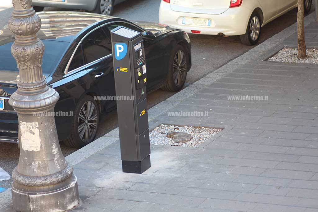 Lamezia, arrivano i parcometri per le strisce blu