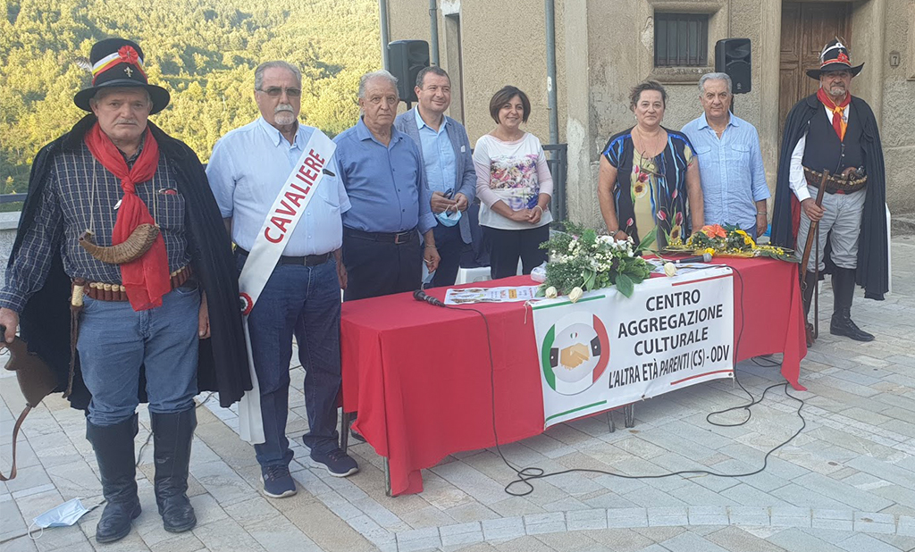 Presentato a Parenti il progetto “Il cavaliere identitario tra gusto e storia”