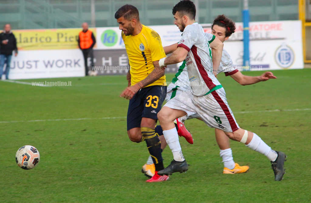 Fc Lamezia Terme batte 1-0 la Sancataldese e accorcia a -1 dall'Acireale