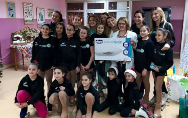 Asd Pattinaggio Lamezia dona bilancia digitale a reparto pediatria