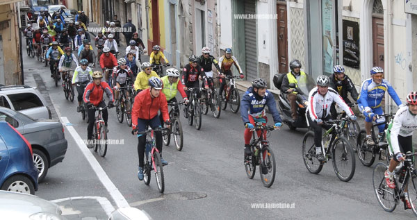 Lamezia: Quarta edizione “La Pedalata per la Sicurezza” in ricordo otto ciclisti
