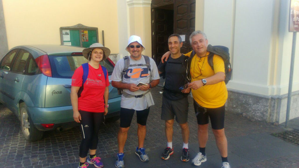 A piedi dal Santuario di Dipodi a Paola: l’esperienza di cinque pellegrini della Diocesi di Lamezia