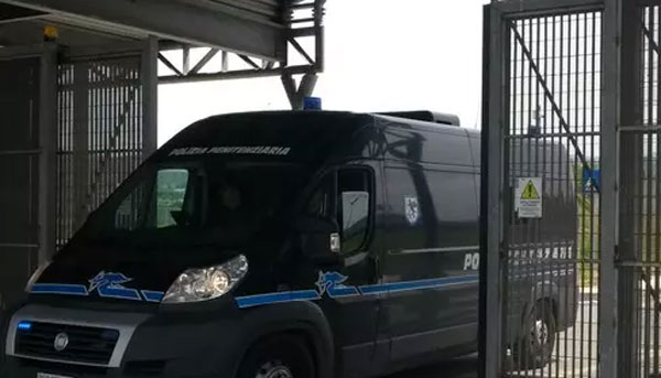 Agente penitenziaria aggredito da detenuto a Reggio Calabria 