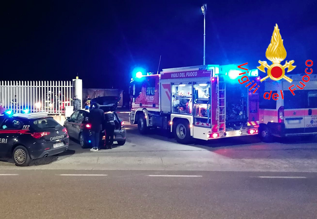 Tragico incidente a Catanzaro, uomo perde la vita schiacciato da un cancello scorrevole