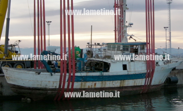 peschereccio-affondato-2.jpg