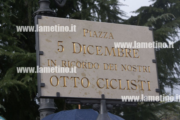 Lamezia: Inaugurata piazza 5 Dicembre in memoria otto ciclisti