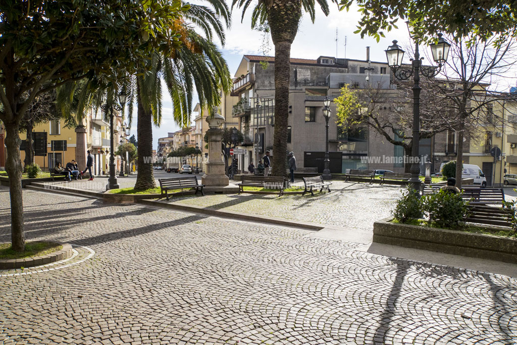piazza-fiorentino-Lamezia-2016_a73f1_b130b.jpg