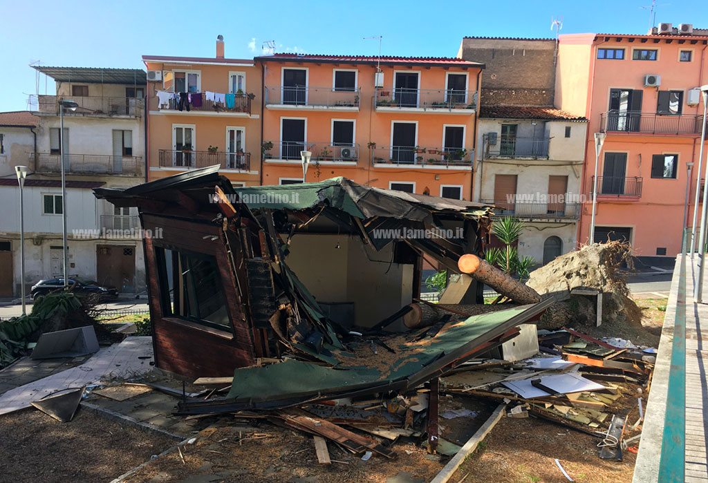 Lamezia, ancora disagi e situazioni di pericolo a due mesi dal maltempo in piazza Garibaldi