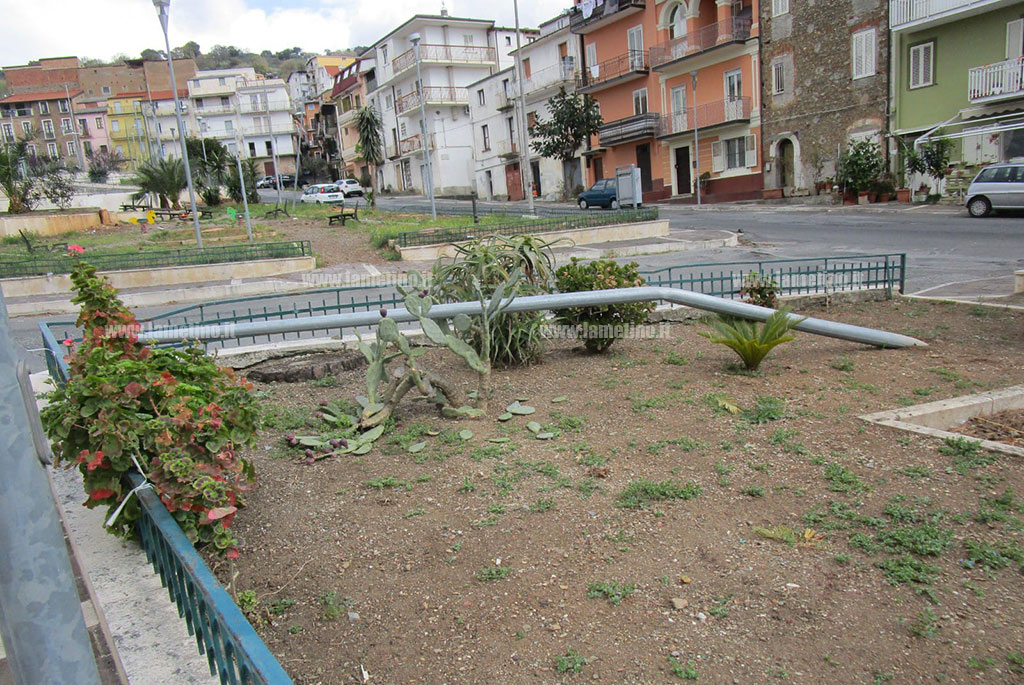 piazza-garibaldi-laemzia-2229df32_bcd04.jpg