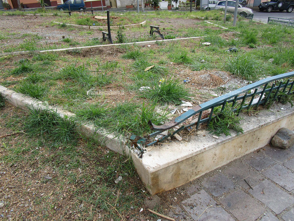 piazza-garibaldi-laemzia-2251225565e5_73552.jpg