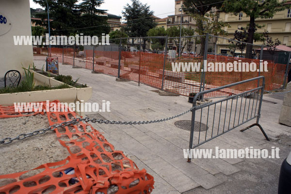 Lamezia: Piazza Mazzini, nuova configurazione crea disagi ad attività commerciali e residenti