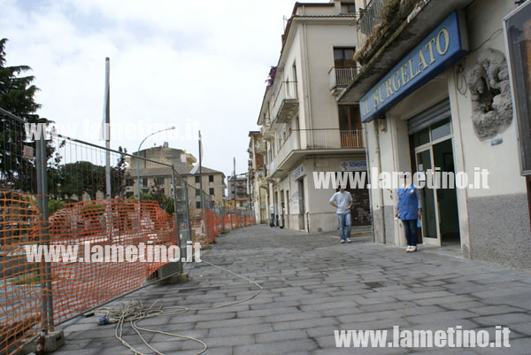 piazza-mazzini-villa-comunale-lamezia-pavimentazione.jpg