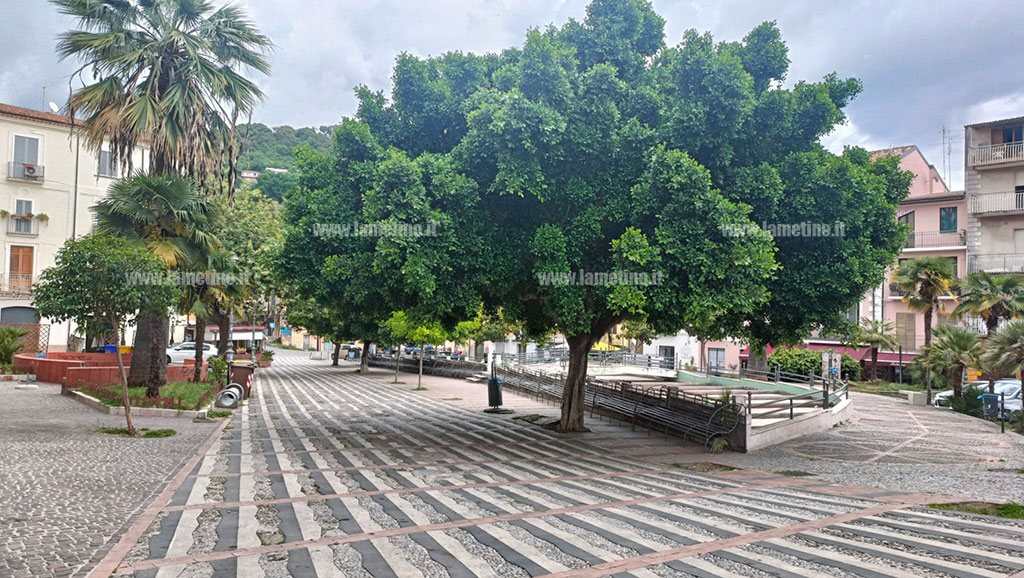 piazza-mercato-vecchio--2024-05-19-at-15.03.51_277a7_a5347_c345a.jpg