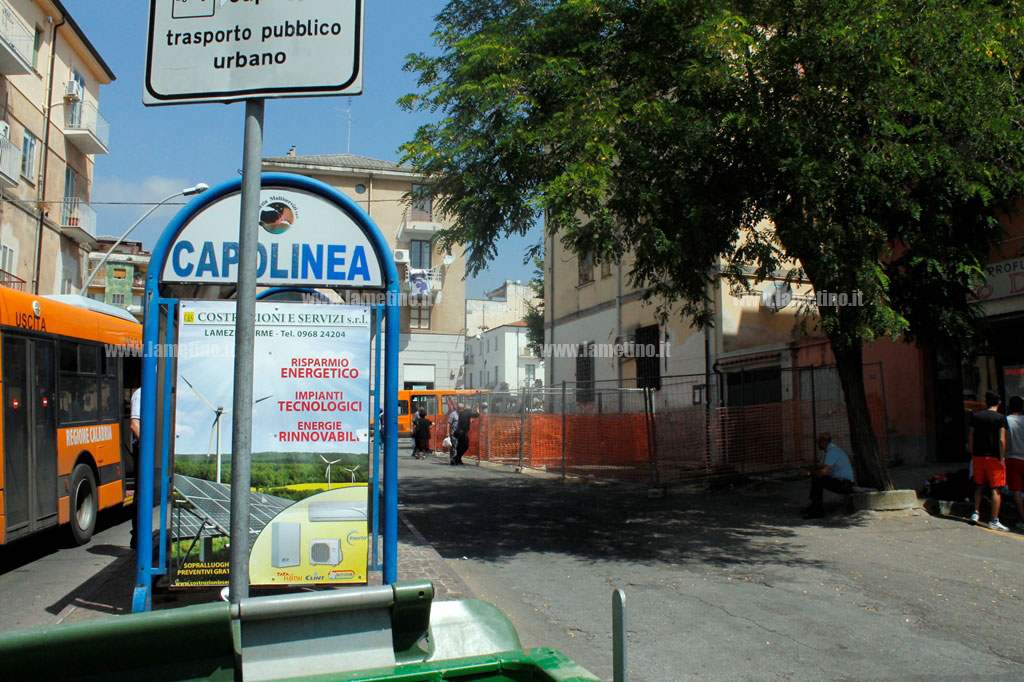 Lamezia: transennata piazza Porcelli per lavori riqualificazione, disagi per autobus