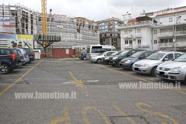 piazza-repubblica-parcheggio