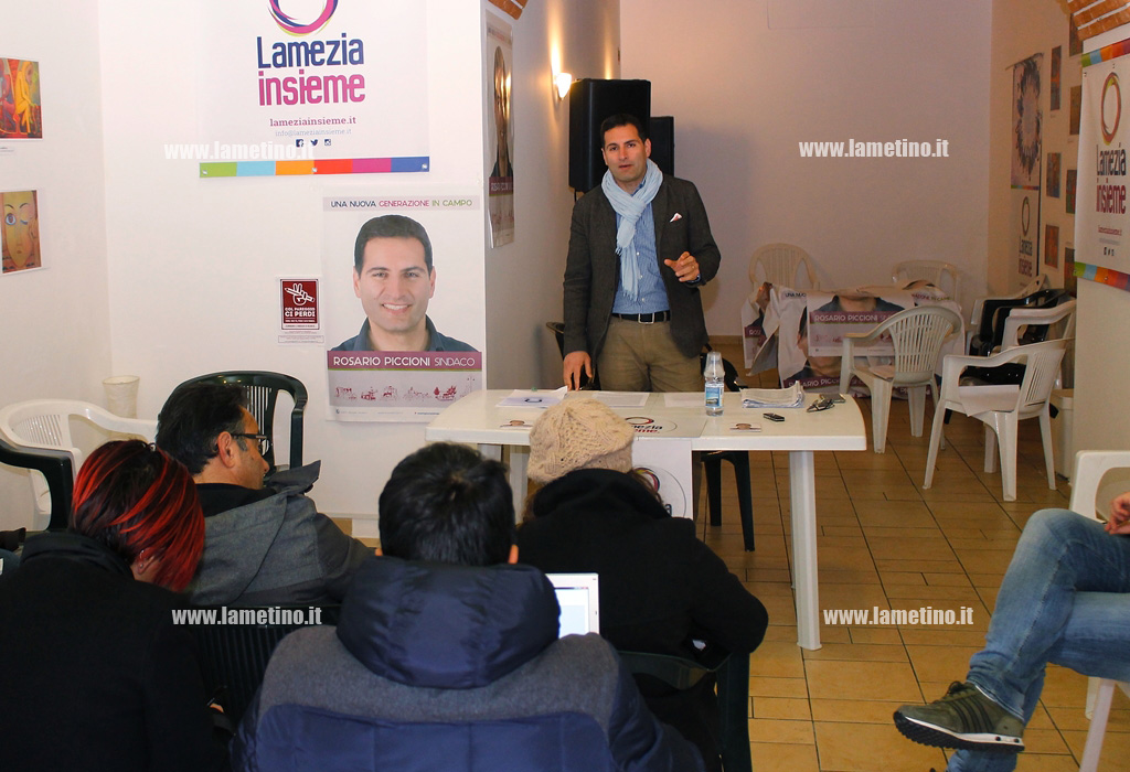 piccioni-conferenza-9aprile15-2.jpg
