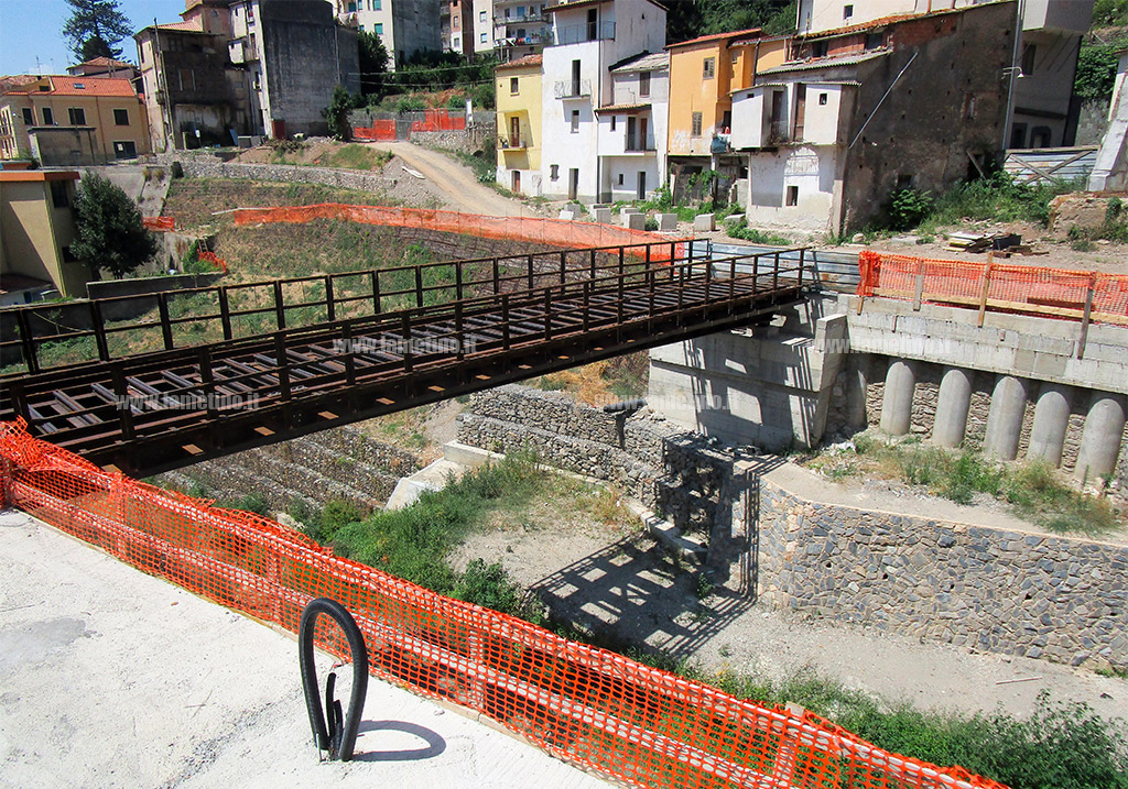 Lamezia, piccoli passi avanti nei lavori al Parco della Piedichiusa: la parola ai residenti