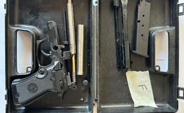 Modificava pistole giocattolo e minacciava vicini a Crotone, arrestato