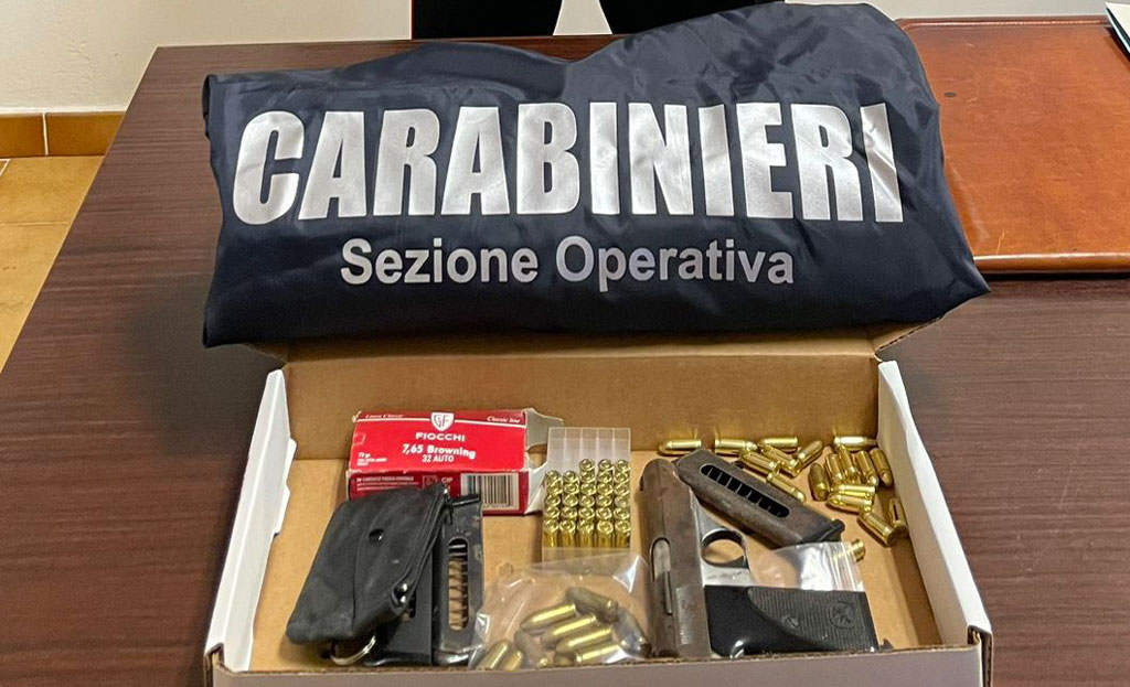 Avrebbe tentato di uccidere il fratello dopo lite per soldi, due arresti nel Crotonese
