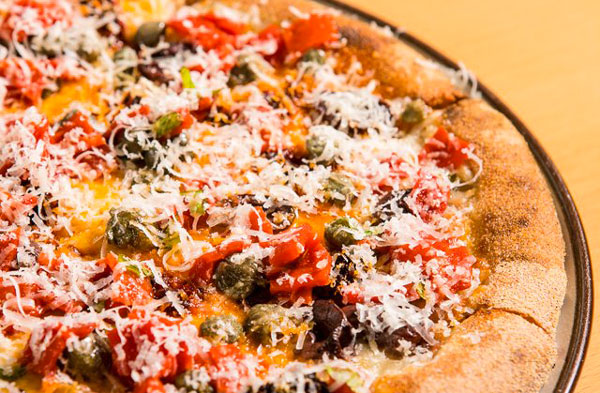 Una "Pizza stellata" dedicata alla Calabria, l'idea dei fratelli Aloe e dello chef Abbruzzino