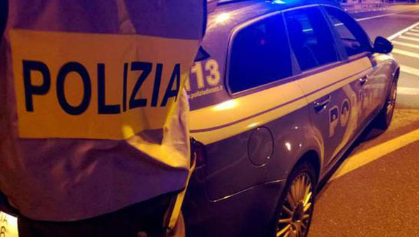 Latitante ricercato per ricettazione arrestato su A2 a Falerna