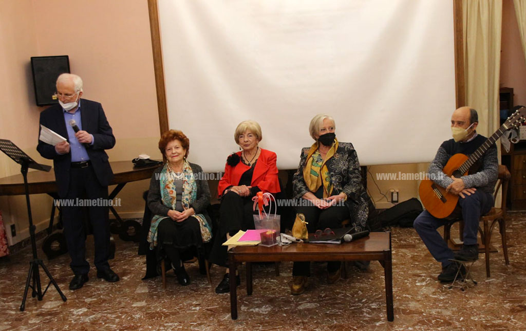 poesie71-0dcfaf960407_79cf1.jpg