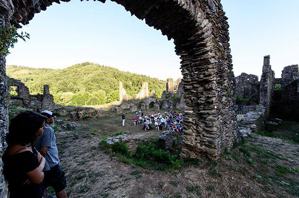 Conclusa la due giorni dedicata alla poesia all’Abbazia di Corazzo