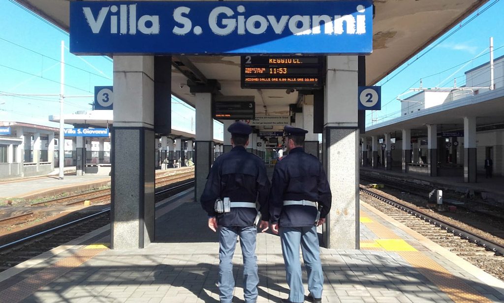 Denunciano presunto furto a Polfer nel reggino ma erano in possesso di documenti falsi, 2 arresti