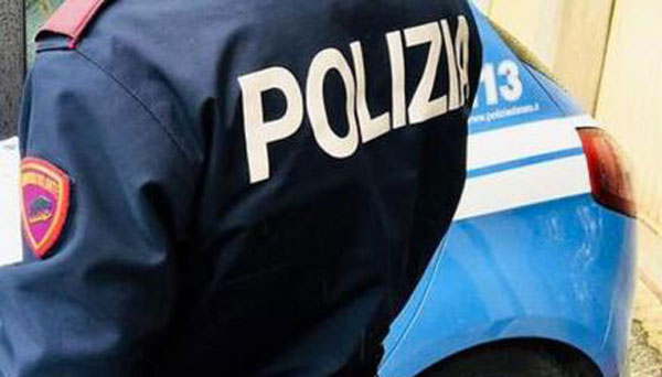 Rissa in piazza tra giovani a Cosenza con feriti, denunciati due minori