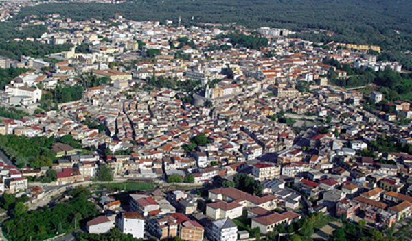 Sospeso consiglio comunale Polistena dopo dimissioni sindaco, nominato un Commissario