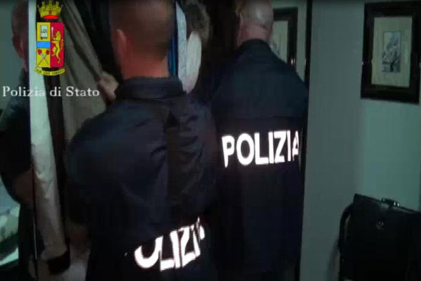 'Ndrangheta: infiltrazioni nello smaltimento dei rifiuti, 5 fermi a Reggio Calabria