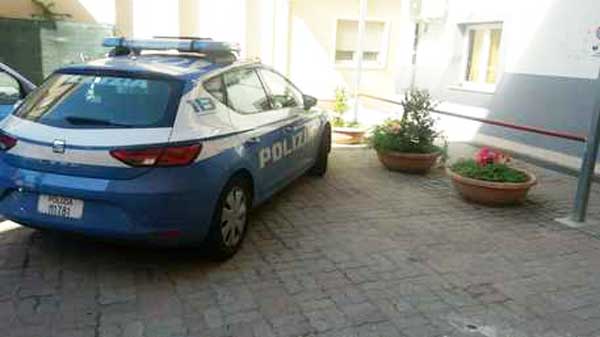Neonato muore in ospedale Cosenza, indagini della polizia 
