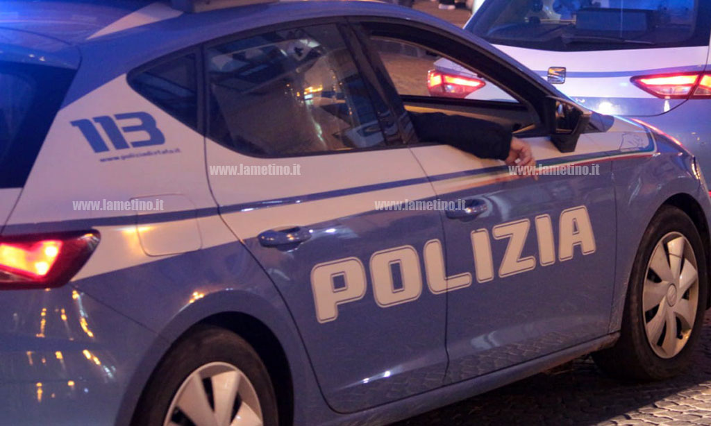 Lamezia, furto alla scuola Ardito: rubati computer
