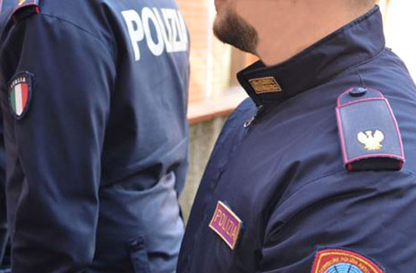 Ragazza di 15 anni sequestrata e ritrovata dopo poche ore a Catanzaro, indagini