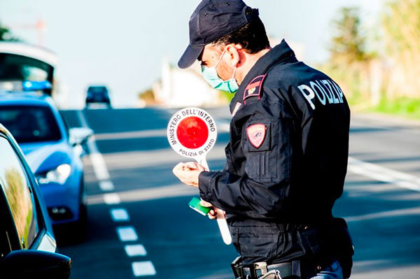 Auto Polizia si ribalta durante inseguimento a Catanzaro: la preoccupazione dei Sindacati Siulp e Fsp