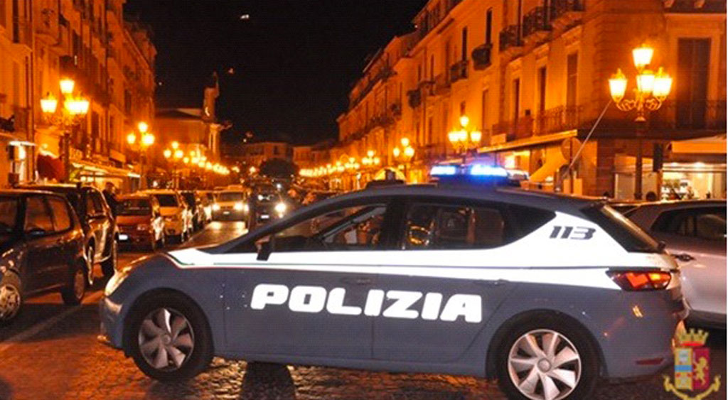 polizia-centro-lamezia_f012c_50428.jpg