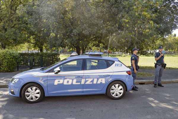 Si smarriscono in bosco a Campana, due turisti rintracciati da polizia