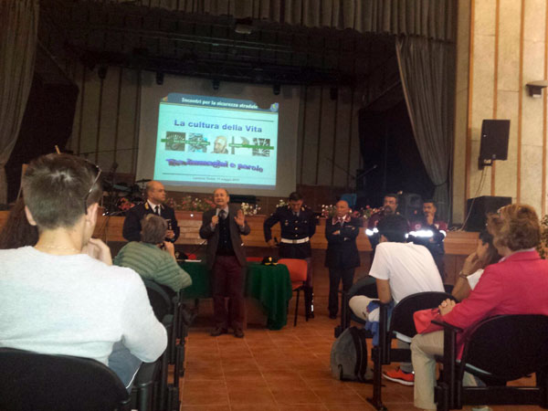 polizia-di-stato-liceo-campanella.jpg