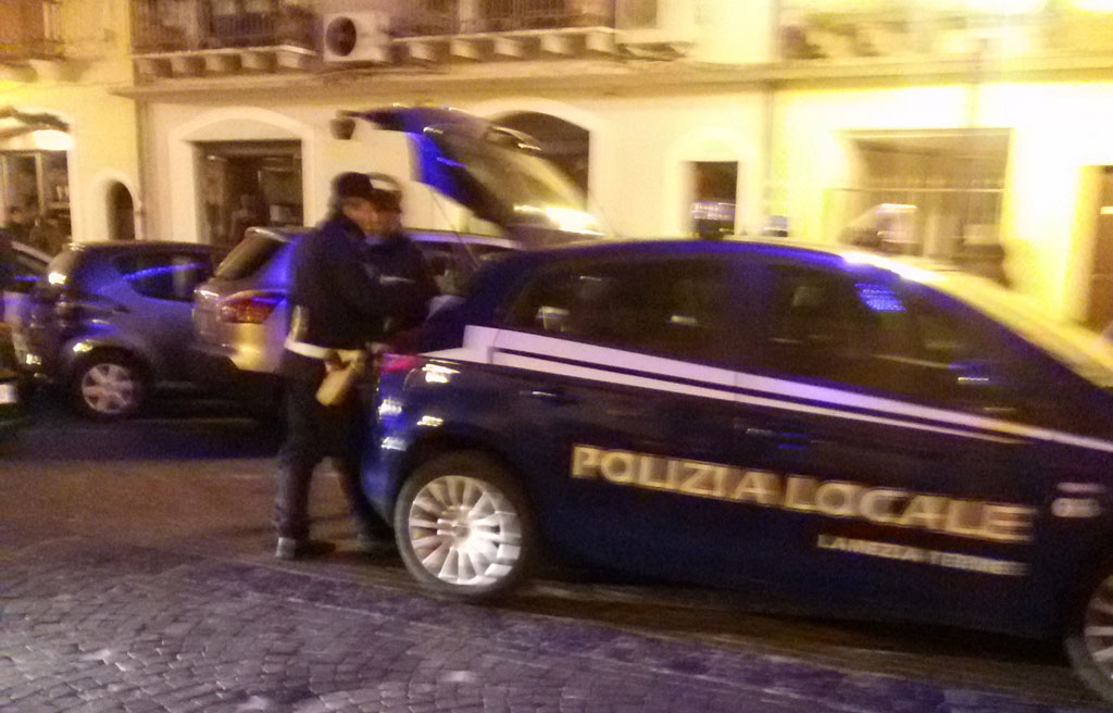 Lamezia, controlli polizia locale: denunce, sequestri e 4 patenti ritirate