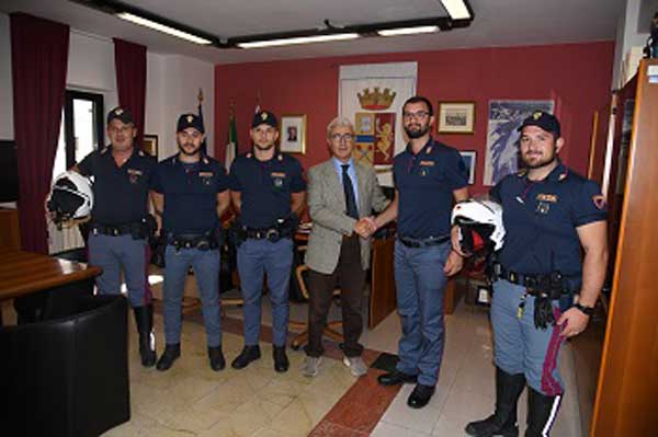 polizia-salva-bimba-crotone-20191.jpg