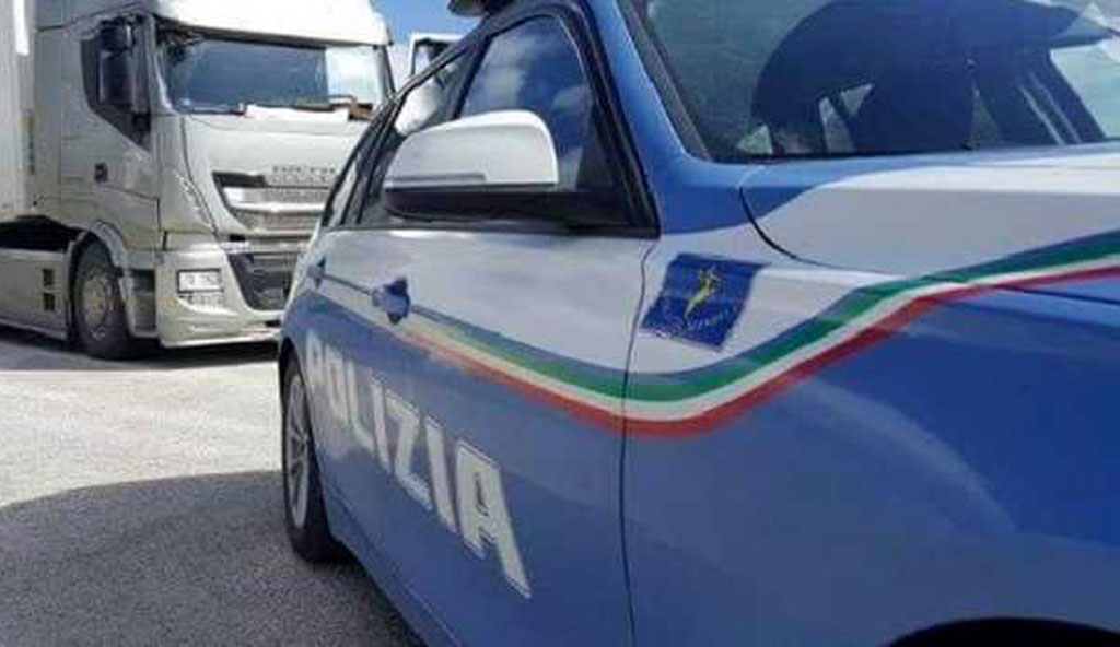 Viaggiava con un documento d'identità falso, arrestato 39enne a Palmi