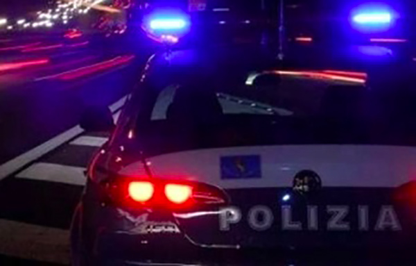 Lamezia, in autostrada contromano impatta con Tir: decisivo intervento della Polstrada