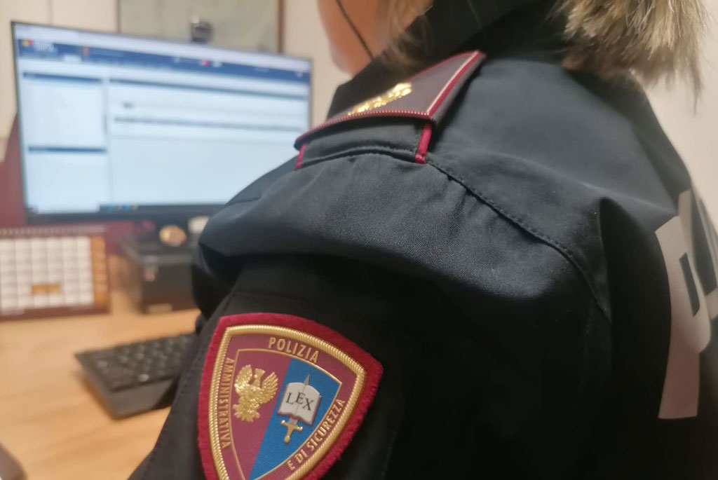 Controlli Carabinieri e Agenzia Monopoli per giochi vietati ai minori, Questore Catanzaro sospende autorizzazione per attività di scommesse