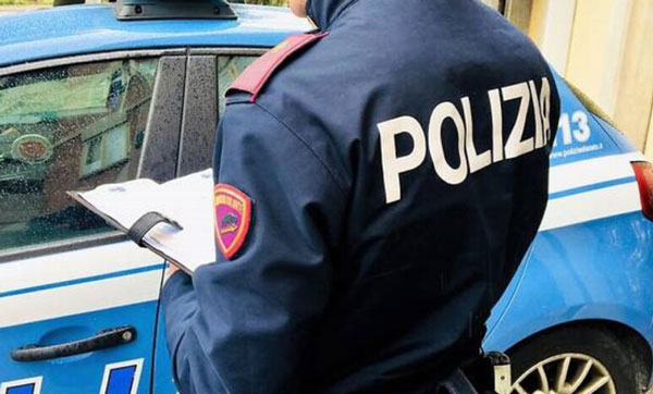 polizia07501e9_a0403.jpg
