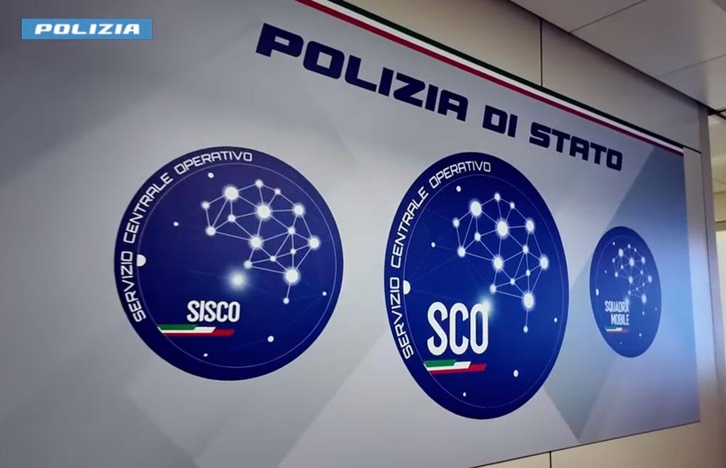 polizia50.24_2f5f3.jpg