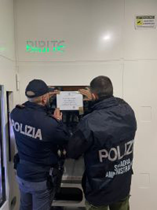 polizia6ce7dd_2a228.jpg
